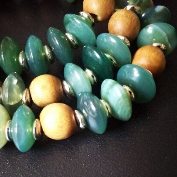 ๐๐๐ 3/$25! Green Agate & Sandalwood Beaded Bracelet 6" Wrists - Boho - Picture 6 of 9